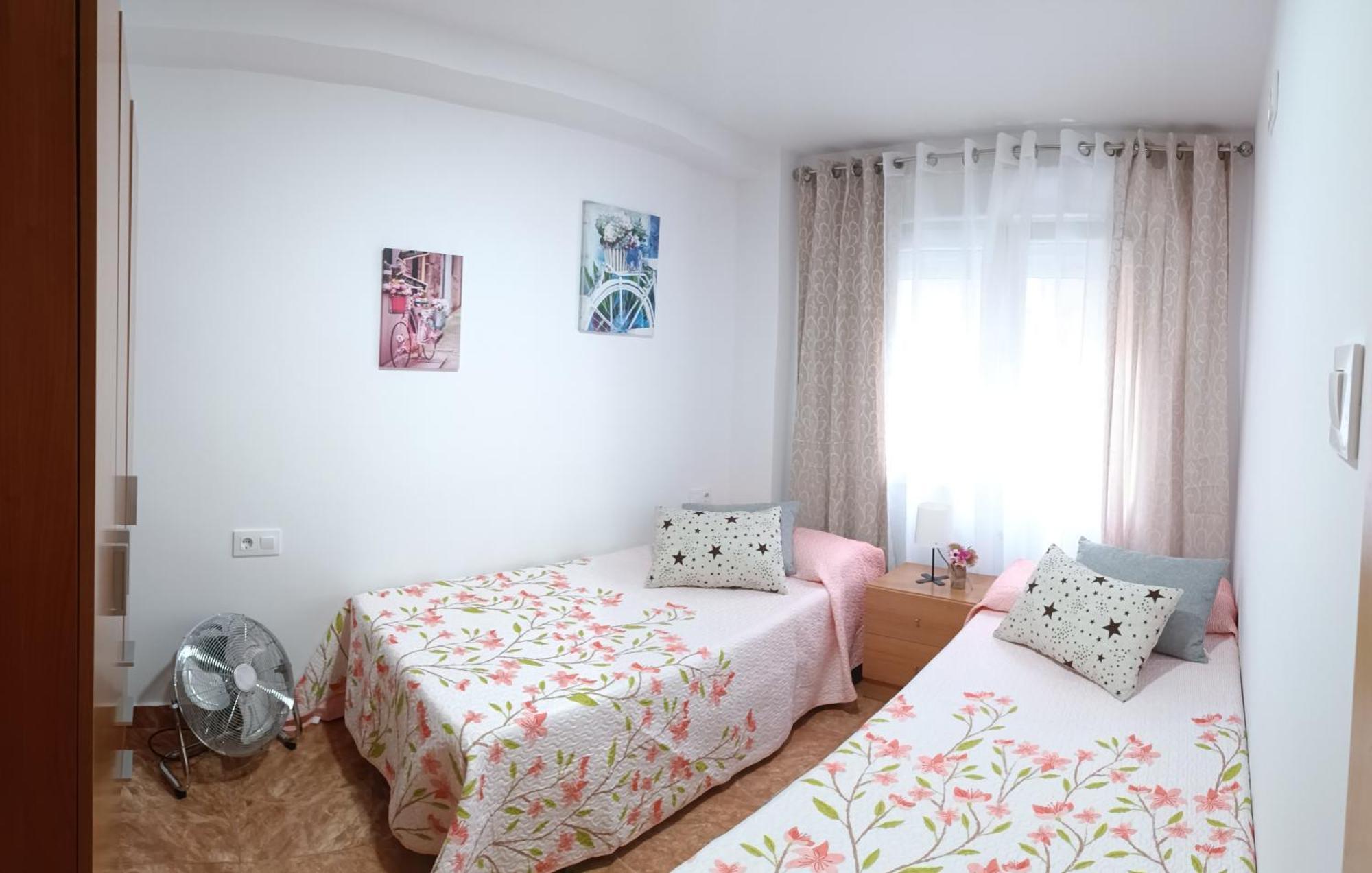 Daoiz, Vivienda Vacacional Para Familias Y Mayores De 25 Anos En El Grao De Gandia 3Ro Sin Ascensor Playa de Gandia Ngoại thất bức ảnh