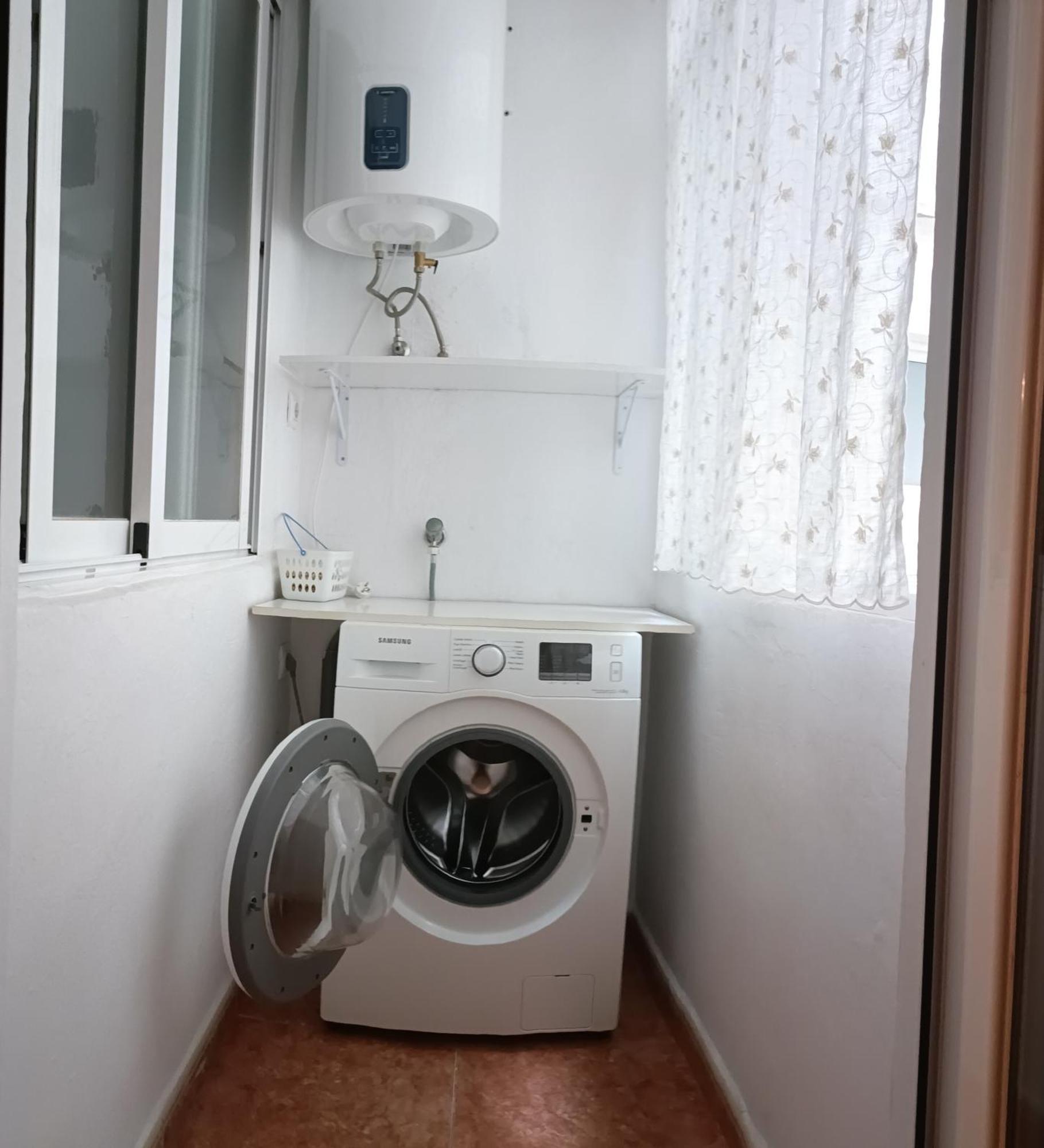 Daoiz, Vivienda Vacacional Para Familias Y Mayores De 25 Anos En El Grao De Gandia 3Ro Sin Ascensor Playa de Gandia Ngoại thất bức ảnh