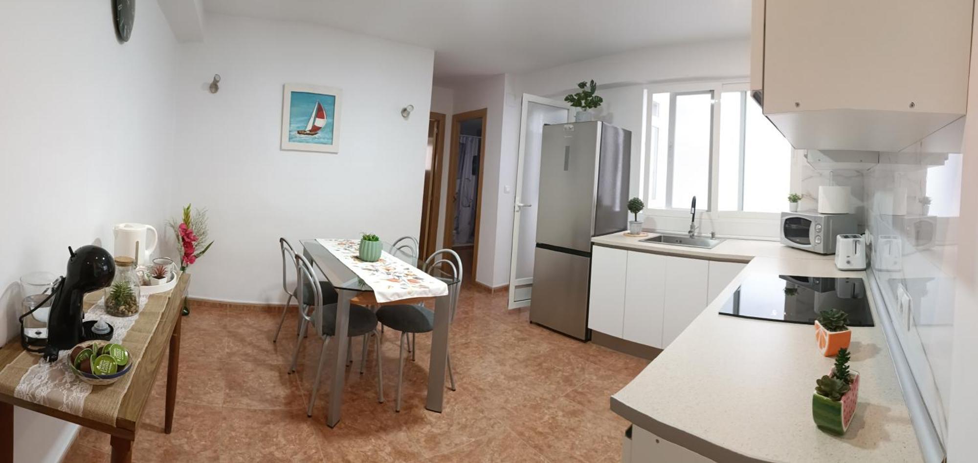 Daoiz, Vivienda Vacacional Para Familias Y Mayores De 25 Anos En El Grao De Gandia 3Ro Sin Ascensor Playa de Gandia Ngoại thất bức ảnh